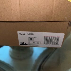 Ugg house shoes